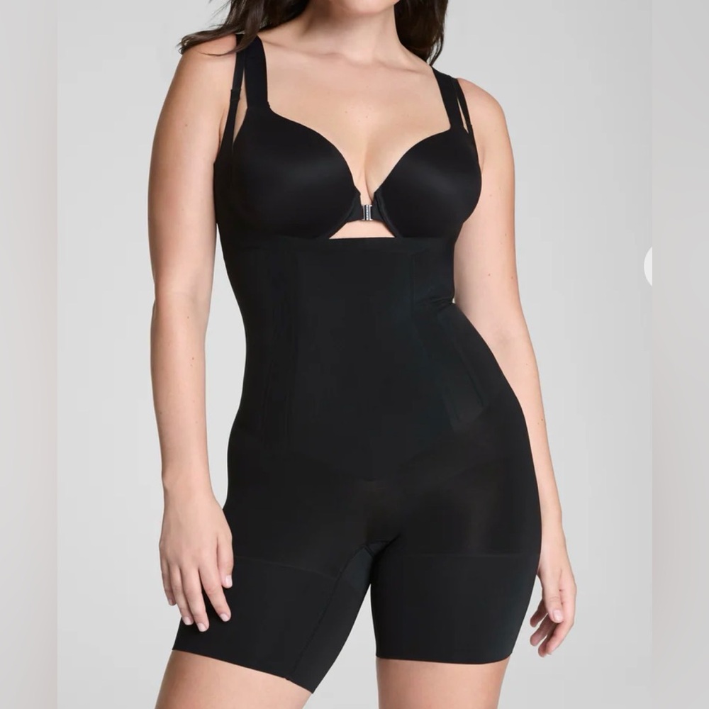 NWT SPANX szXL Open-Bust Mid-Thigh Bodysuit…